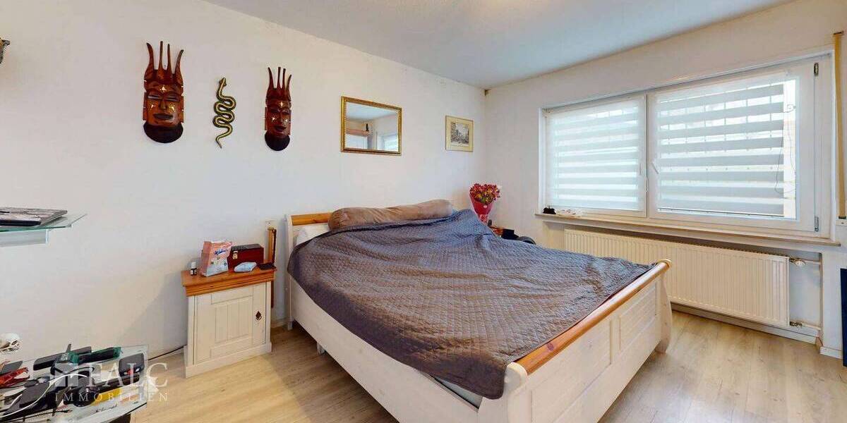 Mehrfamilienhaus, Wohnhaus Östringen Tiefenbach - 9 Zimmer, 220 m&sup2;, 595.000&euro; | Angebot:26160521