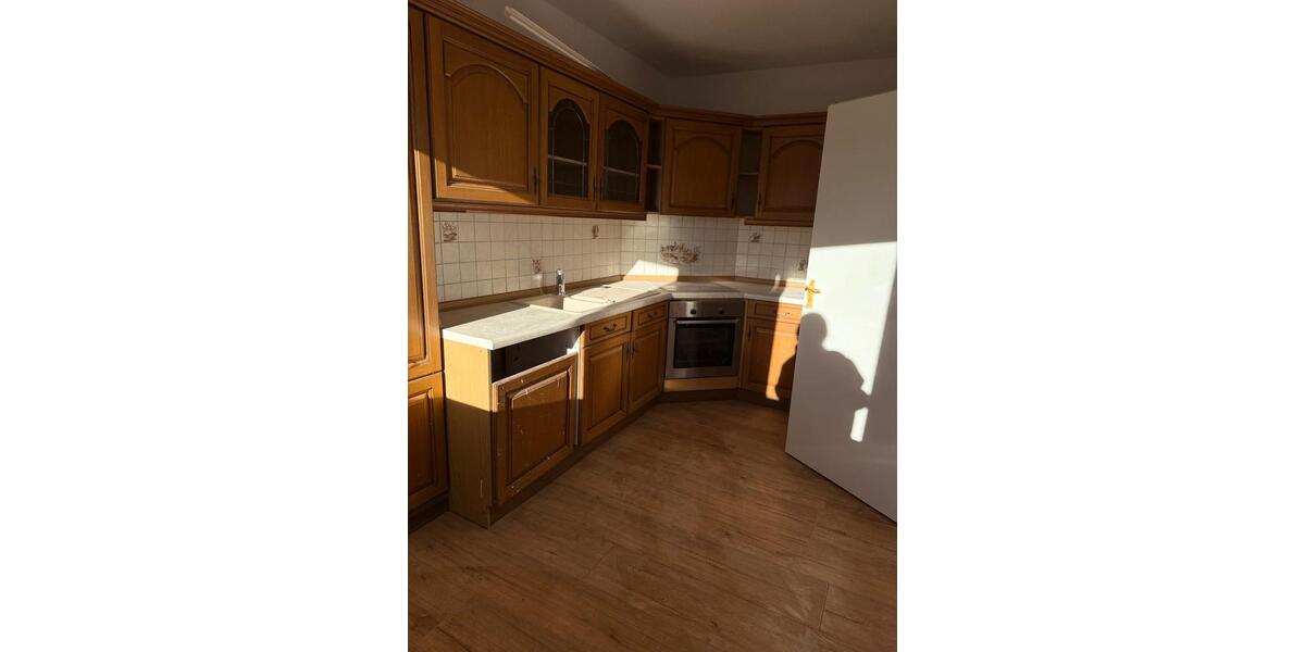 2-Zimmer-Wohnung mit Balkon direkt am Edingen-Bahnhof 2 zimmer