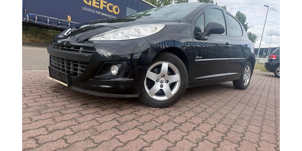 Peugeot 207 166.000 km 3.099 &euro; Hockenheim 68766
