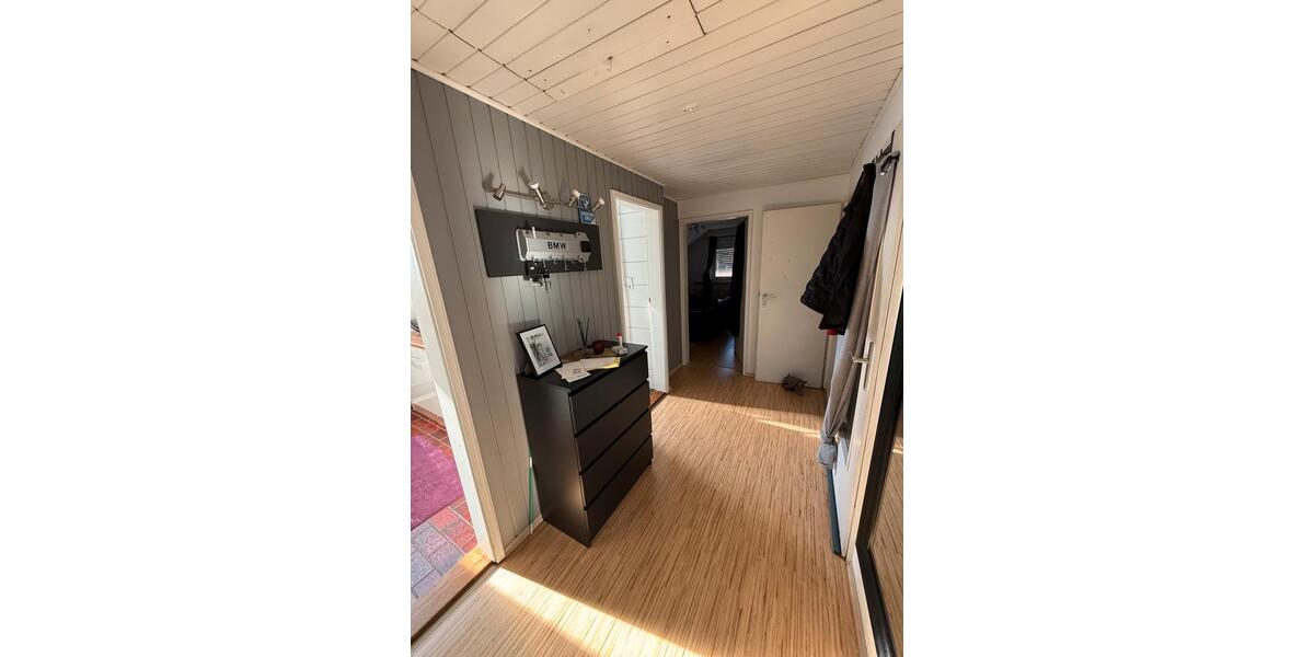 Dachgeschoßwohnung Lampertheim - 3.5 Zimmer, 60 m&sup2;, 600&euro; | Angebot:25724111