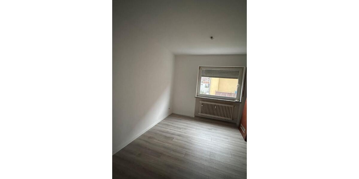 Etagenwohnung Brühl - 2 Zimmer, 70 m&sup2;, 800&euro; | Angebot:24778549
