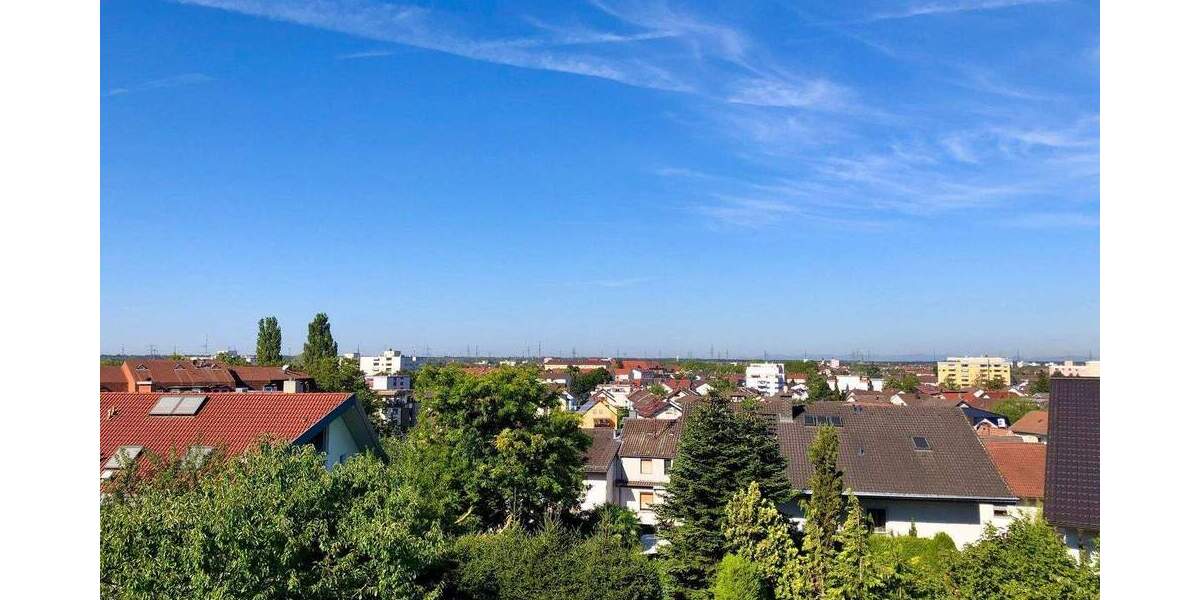 GERADLINIG: 42 M² DACHTERRASSE; FANTASTISCHE AUSSICHT; INKL. EBK UND 2 STELLPLÄTZE 2 zimmer