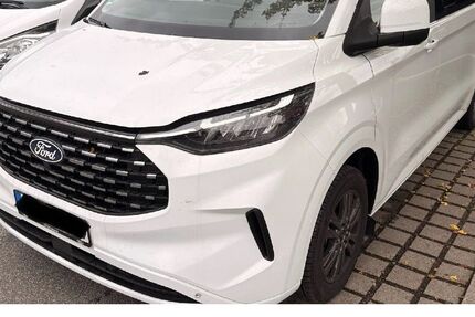 Ford Tourneo Custom 4.900 km 48.690 € Weinheim 69469