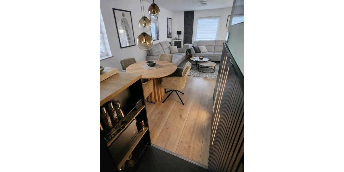 Frisch renoviertes Reihenendhaus mit Garten, Garage & Terrasse 6.5 zimmer