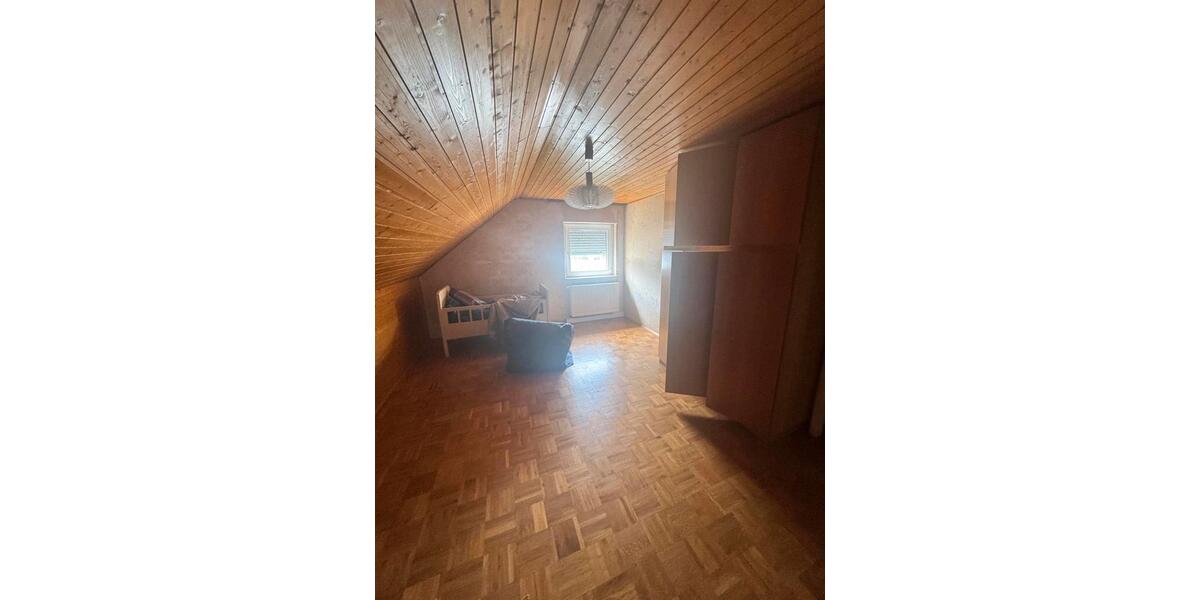 Einfamilienhaus Sinsheim - 7 Zimmer, 100 m&sup2;, 400.000&euro; | Angebot:26803145