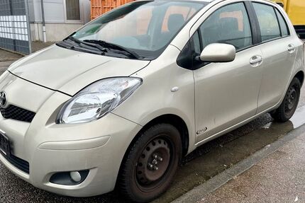 Toyota Yaris 74.000 km 5.999 € Leimen 69181