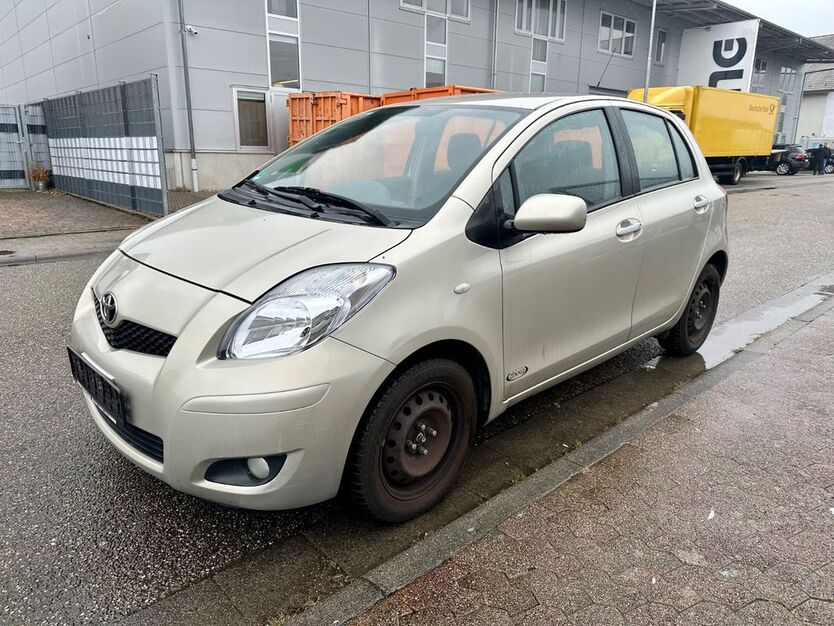 Toyota Yaris 74.000 km 5.999 € Leimen 69181