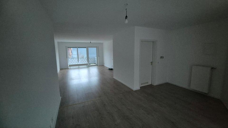 Etagenwohnung Bad Schönborn - 3 Zimmer, 92 m&sup2;, 1.200&euro; | Angebot:25311194