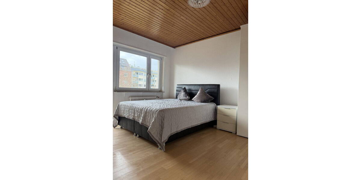 Etagenwohnung Mannheim Oststadt - 2 Zimmer, 73 m&sup2;, 1.200&euro; | Angebot:26344165