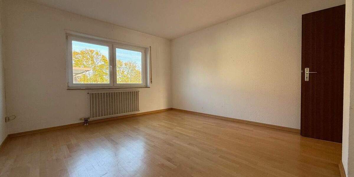 Reihenmittelhaus Mannheim Rheinau - 4 Zimmer, 122 m&sup2;, 365.000&euro; | Angebot:25336360