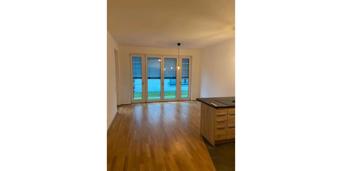 Erdgeschoßwohnung Sinsheim - 3 Zimmer, 95 m&sup2;, 1.550&euro; | Angebot:25382972