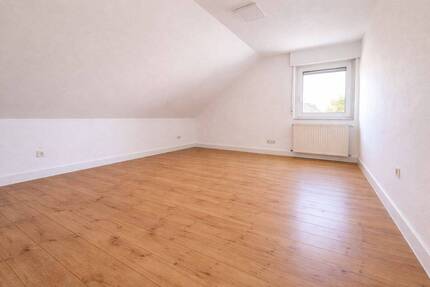 Wohnung Viernheim - 3 Zimmer, 63 m&sup2;, 700&euro; | Angebot:26092371