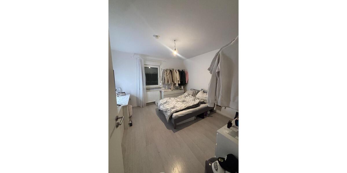 Etagenwohnung Ludwigshafen am Rhein Ludwigshafen-Oggersheim - 1 Zimmer, 60 m&sup2;, 850&euro; | Angebot:26341525