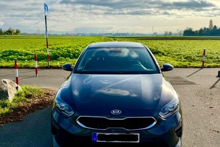 Kia ceed / Ceed 52.171 km 15.249 &euro; Mannheim 68163