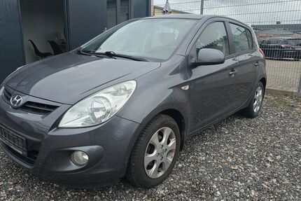 Hyundai i20 115.000 km 4.475 € Schwetzingen 68723