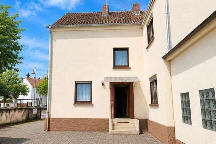 Haus Ludwigshafen Rheingönheim - 7 Zimmer, 162 m&sup2;, 467.000&euro; | Angebot:27126143