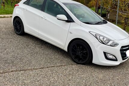 Hyundai i30 83.552 km 11.000 € Eppingen 75031