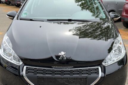 Peugeot 208 77.000 km 6.999 &euro; Speyer 67346