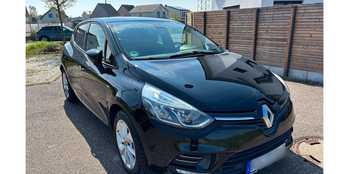 Renault Clio 136.000 km 6.900 &euro; Kronau 76709