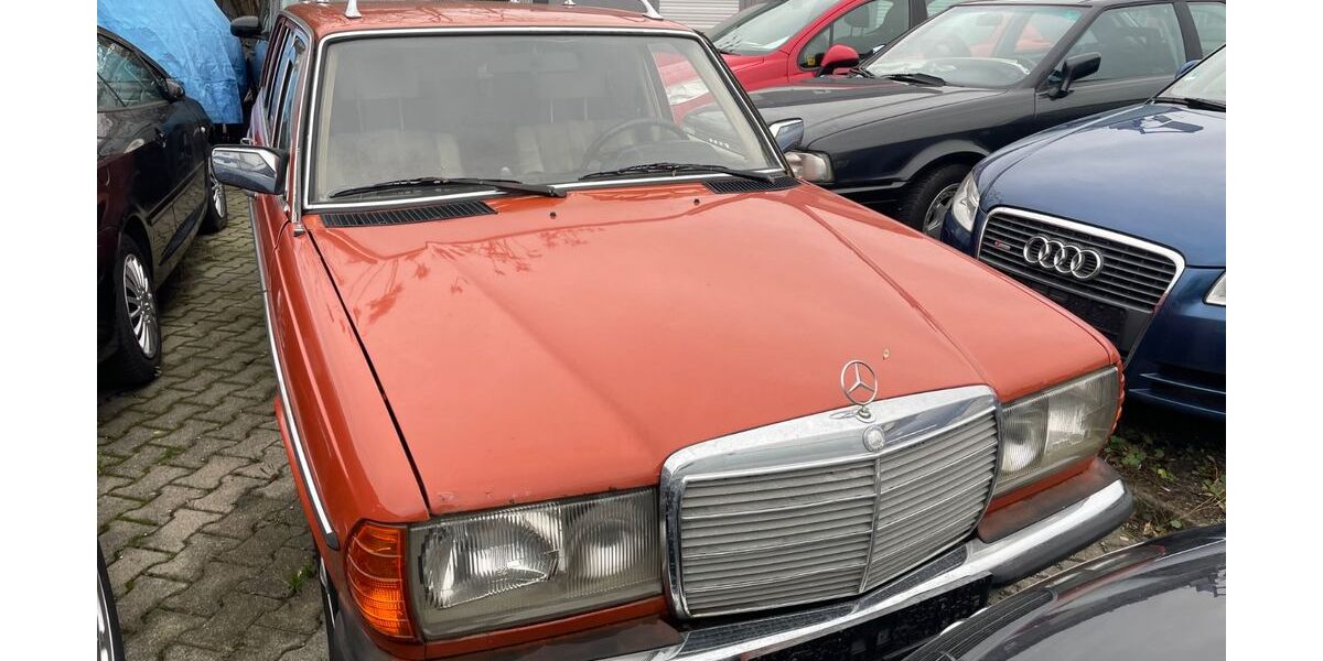 Mercedes-Benz 240 480.400 km 3.990 &euro; Eppelheim 69214