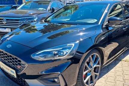 Ford Focus 70.000 km 23.990 € Brühl 68782
