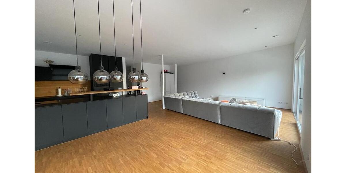 Maisonettenwohnung Sinsheim - 5 Zimmer, 175 m&sup2;, 2.300&euro; | Angebot:26187374