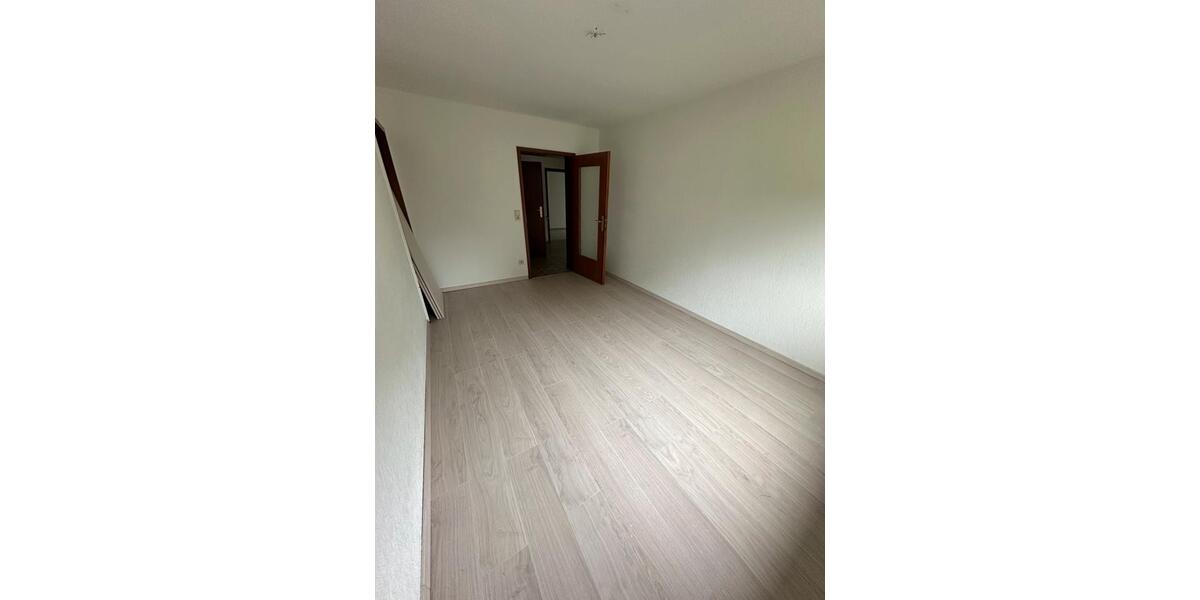 Etagenwohnung Oberzent - 3 Zimmer, 95 m&sup2;, 1.200&euro; | Angebot:26652233