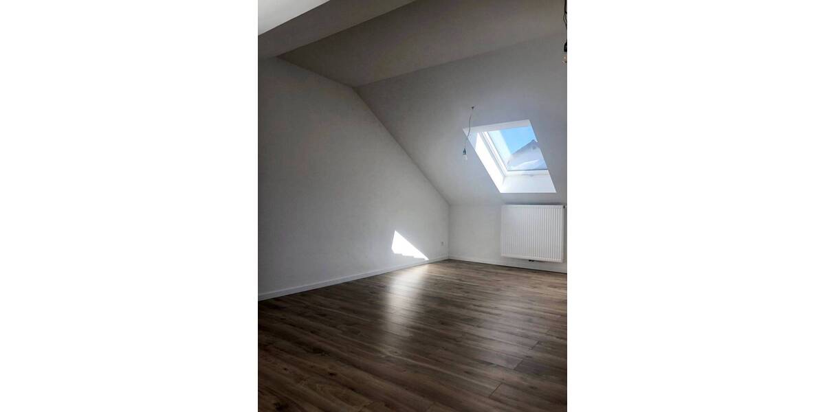 Doppelhaushälfte Schriesheim - 5 Zimmer, 197 m&sup2;, 2.300&euro; | Angebot:26066584