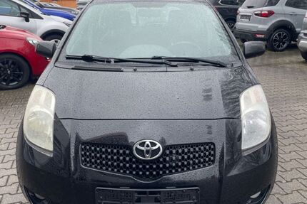 Toyota Yaris 165.000 km 4.499 &euro; Speyer 67346