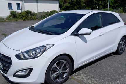 Hyundai i30 114.000 km 8.300 &euro; Dossenheim 69221