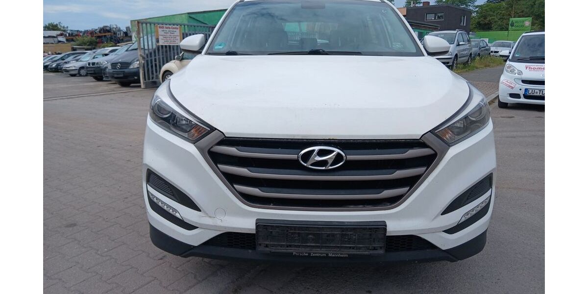Hyundai TUCSON 225.000 km 6.499 &euro; Ludwigshafen 67065