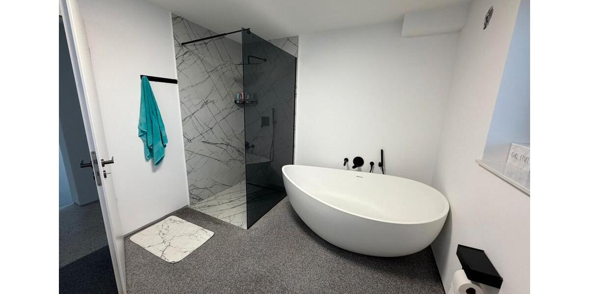 Doppelhaushälfte Waghäusel - 7 Zimmer, 203 m&sup2;, 2.200&euro; | Angebot:26066811