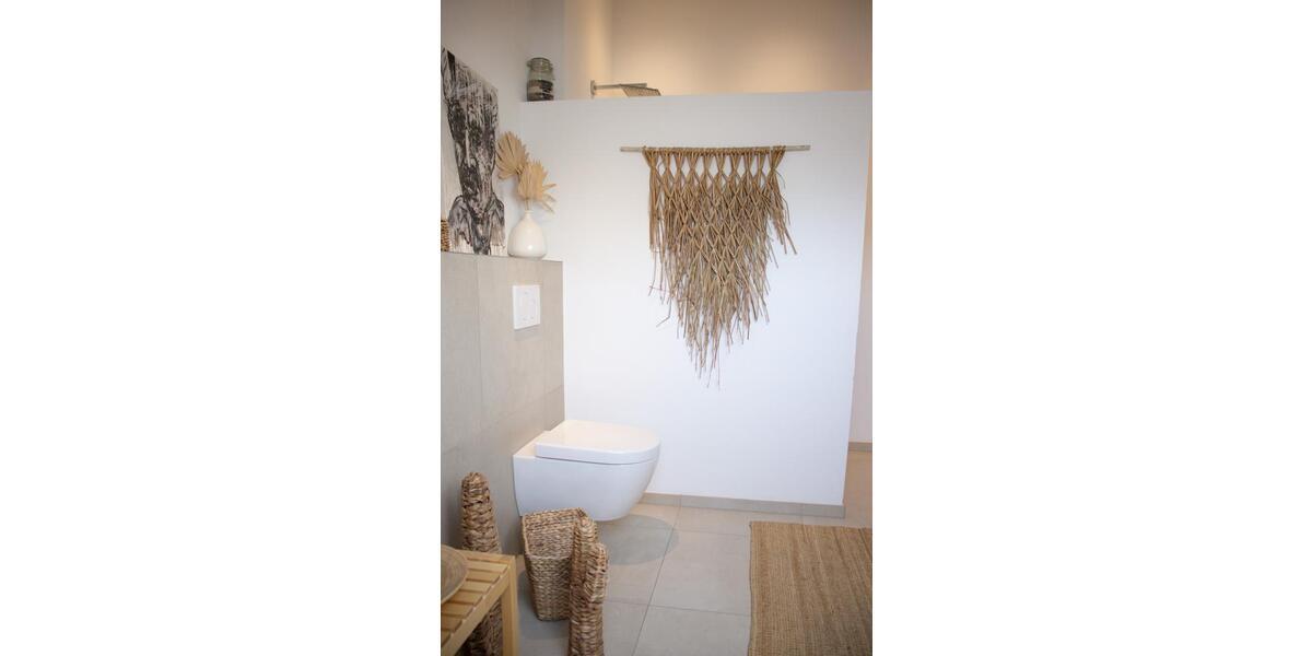 Exklusive Dachgeschosswohnung mit 54 qm Dachterasse 3 zimmer