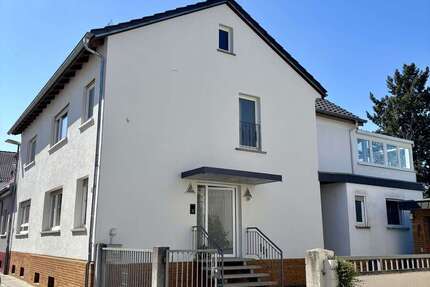 Haus Sandhausen - 8 Zimmer, 195 m&sup2;, 998.900&euro; | Angebot:26534525