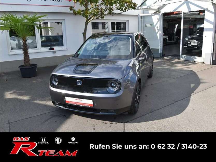 Honda e 23.150 km 17.990 € Speyer 67346