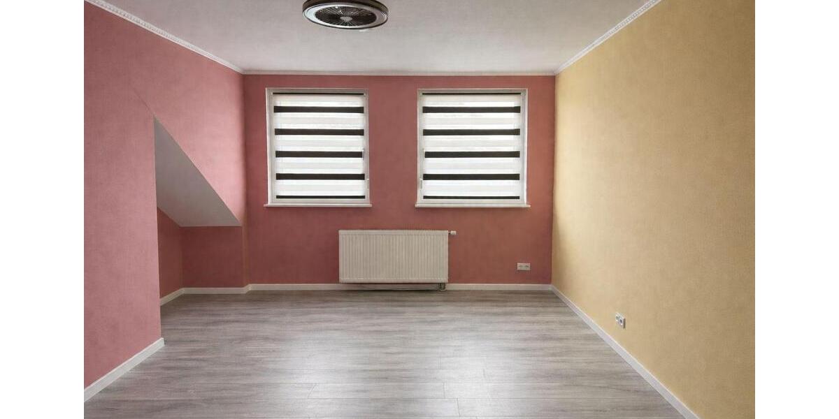 Dachgeschoßwohnung Philippsburg - 4 Zimmer, 143 m&sup2;, 1.250&euro; | Angebot:26533956