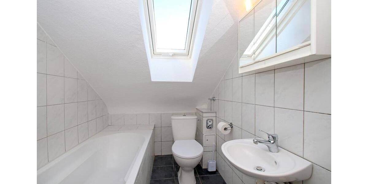 Dachgeschoßwohnung Mannheim Herzogenried - 1 Zimmer, 21 m&sup2;, 440&euro; | Angebot:26326733