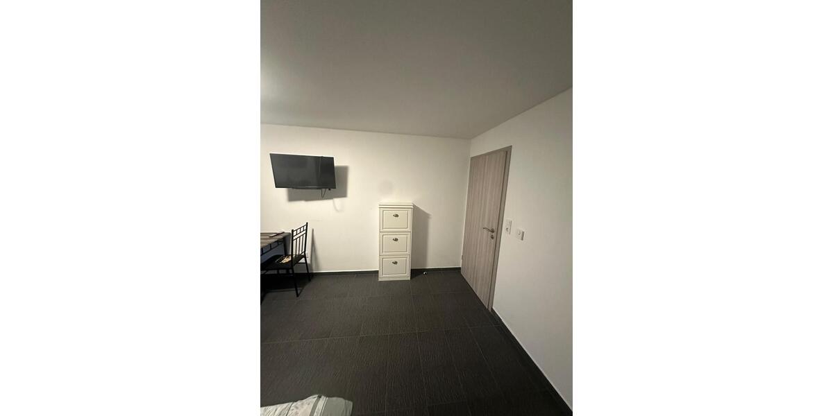 Erdgeschoßwohnung Ludwigshafen am Rhein Ludwigshafen-Oggersheim - 1 Zimmer, 28 m&sup2;, 700&euro; | Angebot:26464111