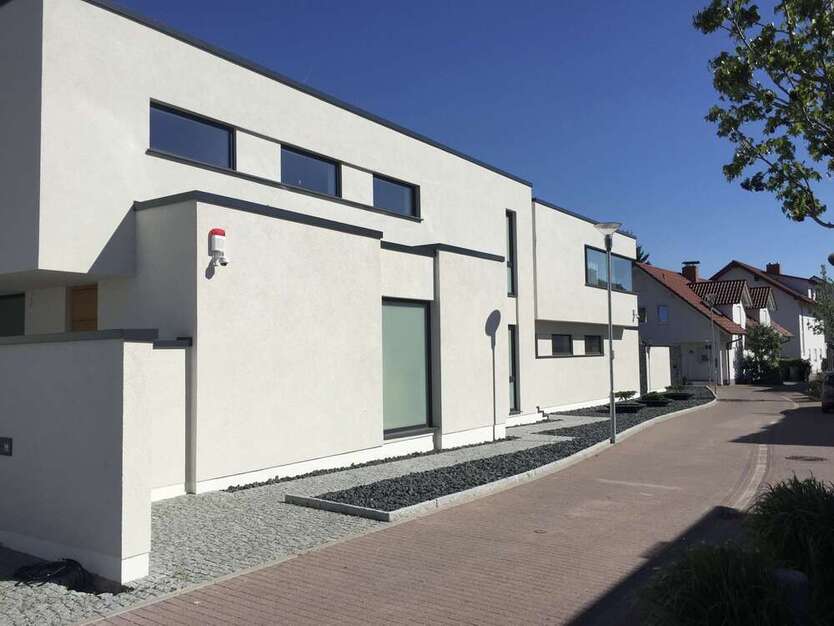 Haus zum Mieten in Neulußheim 5.950 € 450 m²