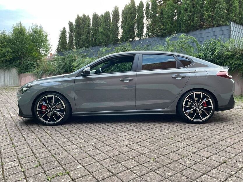i30
