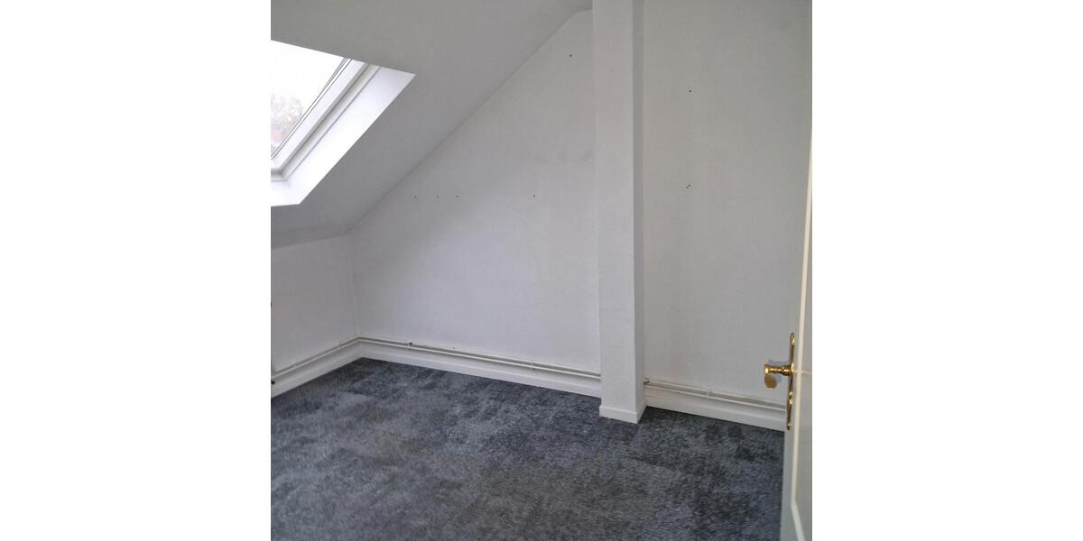 Dachgeschoßwohnung Mannheim Herzogenried - 2.5 Zimmer, 55 m&sup2;, 880&euro; | Angebot:25239767