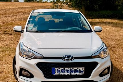 Hyundai i20 70.700 km 9.300 &euro; Walldorf 69190