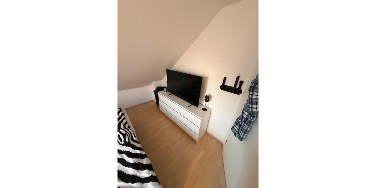 Dachgeschoßwohnung Wiesloch - 3 Zimmer, 69 m&sup2;, 990&euro; | Angebot:26399963