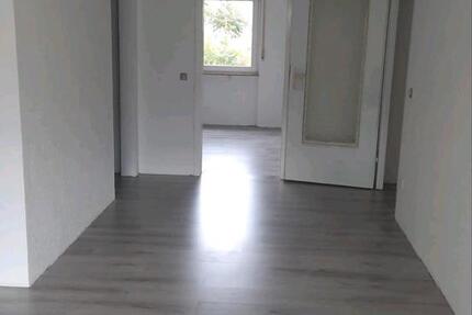 3-Zimmer-Wohnung – 73 m² – Balkon – frisch renoviert 3 zimmer