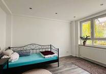 Schriesheim-Altenbach: Moderne 2-Zimmer Wohnung mit sonniger Terrasse und KFZ-Stellplatz