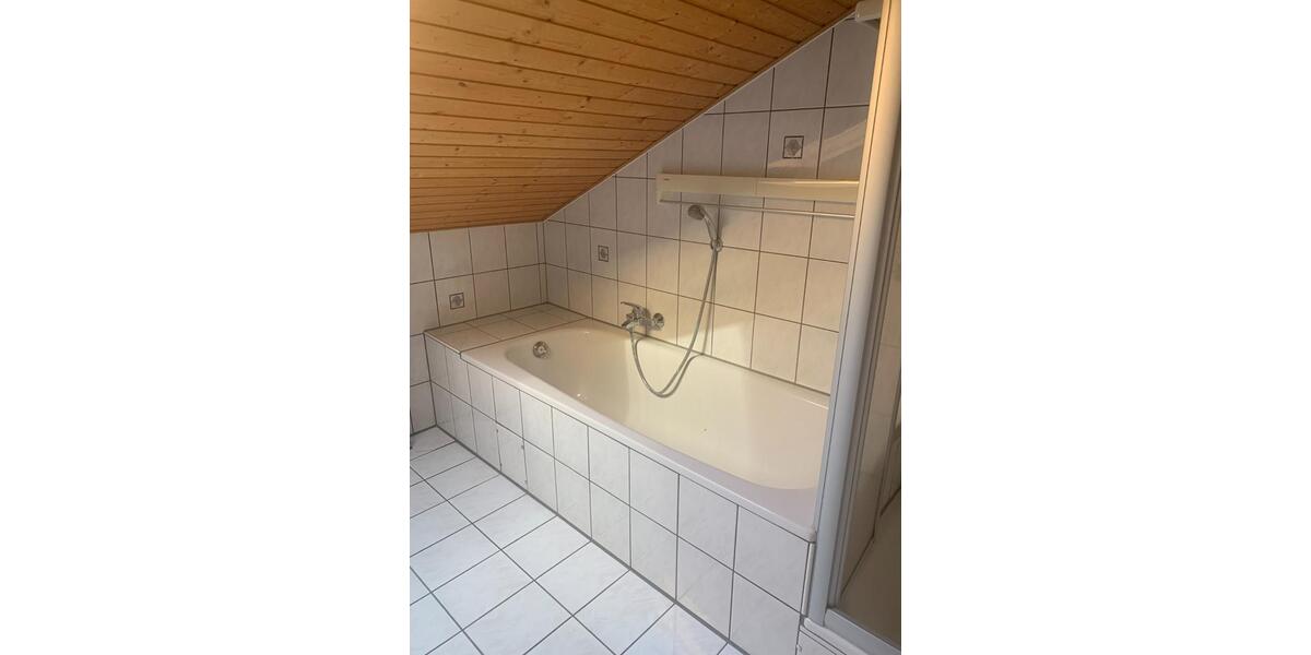 3 WG-Zimmer in 4 Zimmer-Wohnung für befristet bis 30.06.20 4 zimmer