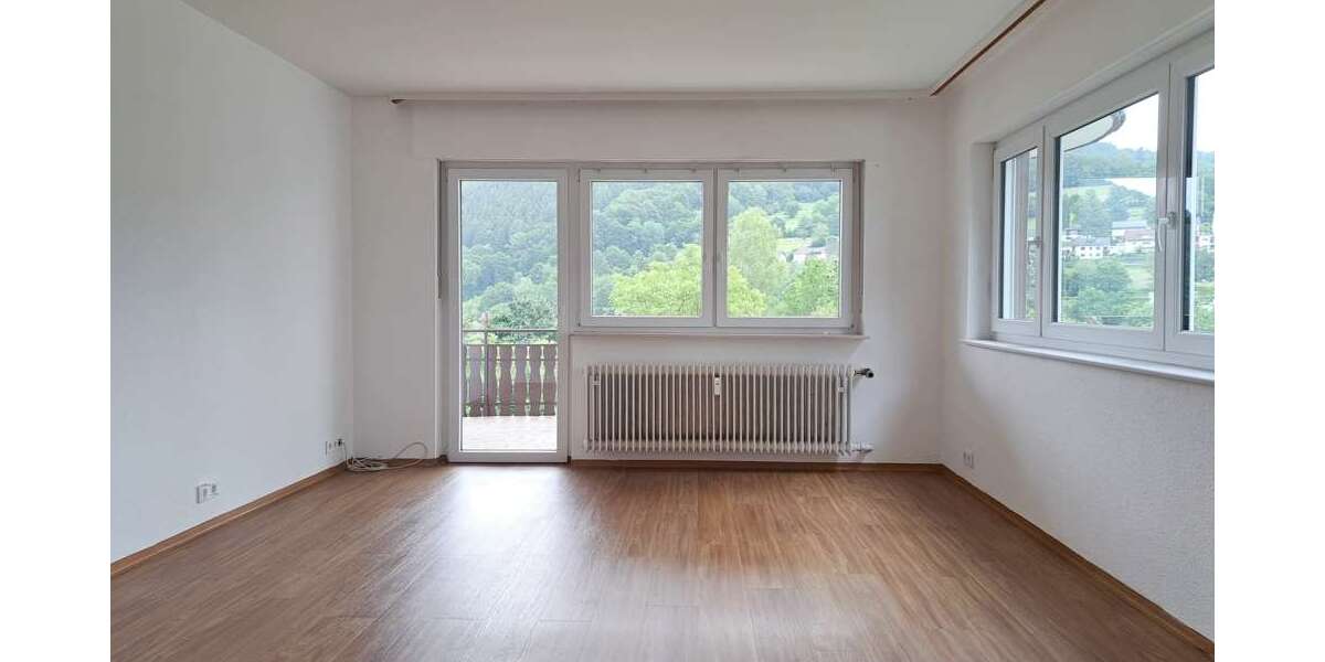 Etagenwohnung Eberbach - 3 Zimmer, 90 m&sup2;, 630&euro; | Angebot:27103781