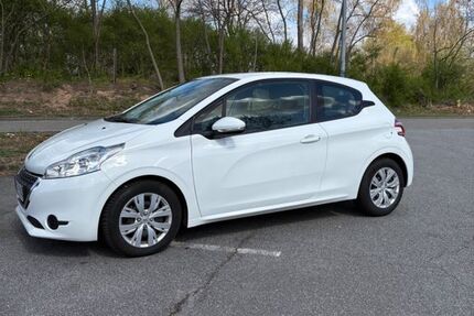 Peugeot 208 82.900 km 7.299 &euro; Mannheim 68309