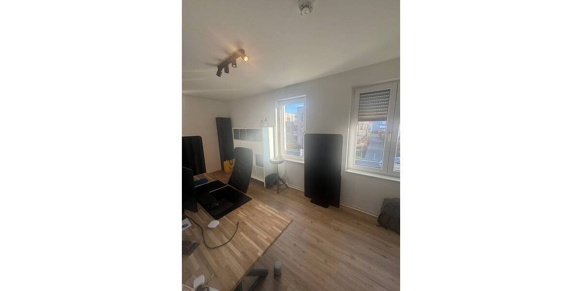 Etagenwohnung Mannheim Käfertal - 3 Zimmer, 90 m&sup2;, 1.213&euro; | Angebot:26259340