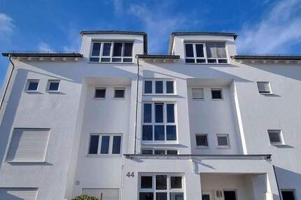 Großzügige 4 Zi. ETW mit Wohlfühlgarantie - Ankleide, Balkon, Garage & Stellplatz 4 zimmer